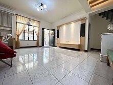 美術館園區｜鼓山高中旁｜低總價公寓壹樓