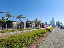 駁二亞灣特區｜7年屋精裝3房有車位｜雙套衛浴開窗