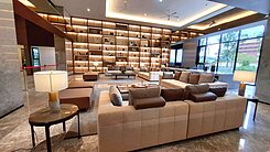 專員小江在五甲商圈近捷運全新2房＋平移車位