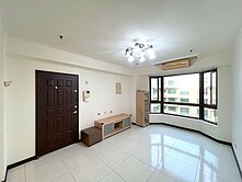 A9近》昕境/家樂福【榮耀之城】舒適採光｜二房車