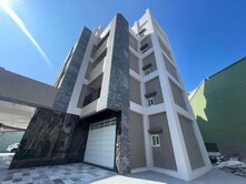 岡山前峰商圈#正15米路#邊間大面寬全新黃金店面