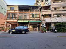 近中央公園｜三拼老屋｜都市稀有釋出，整合改建潛力大