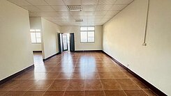 陳依佳重推~~~蜈蚣景觀公寓A