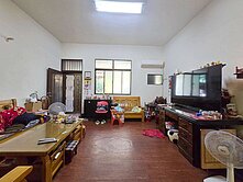 丹丹漢堡前峰商圈雙學區可雙車輕鬆成家超值車墅