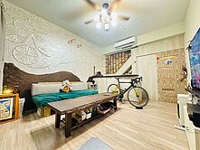 新營美術園區&amp;民治商圈｜全棟翻新增建滿質感車庫透天