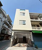 華鳳特區邊間漂亮車庫透天