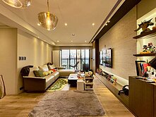 東區LaLaPort旁 無限永久湖景 三房平車