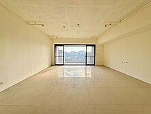 尼克秀屋💥總裁專屬|東方花園廣場五房三平車