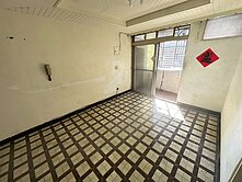 近巨蛋山頂國小邊間雙衛浴二樓雅寓