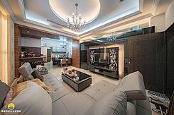 仰德鑽天下|農十六公園旁稀有雙主臥車墅