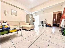 專任南屯區黎明春秋三房附車位 開價：986萬