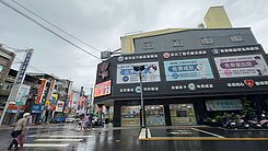 五甲公園靜巷邊間透天