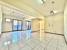 信實邸家｜全友歐堡｜國圖館.超低總價高樓視野大三房