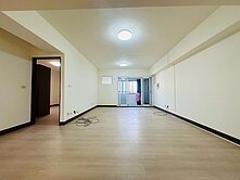 岡山前峰國小三面採光陽台進出三房車位溫馨華廈