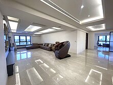 ｛余育賢｝前金愛河豪宅╔京城凱悅大４房雙車位╗急售