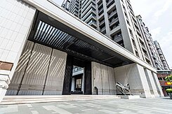 ｛余育賢｝河堤社區〃聯上草雲〃豪邸大４房＋雙平車