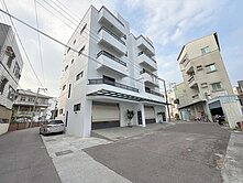 仁德全新電梯透天雙車墅2  住商許嘉玲