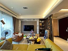 高鐵特區稀有釋出美宅~鳥語花香奢華大二房~原3改2