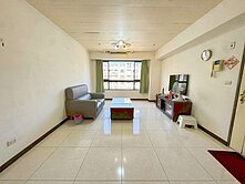 低單價《台北之星》主建物30坪面中庭採光極佳四房車