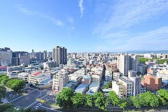 董事長起家厝-三面採光頂樓大三房雙車位