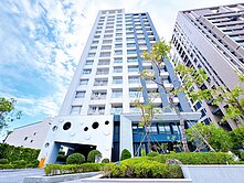 頂樓景觀戶‼️高雄大學水依林裝潢2+1房平移車位