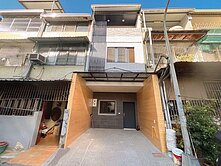  近台鐵正義站全新整理車庫透天