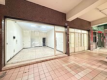 龍山國小文教學區黃金雙店面補習班首選