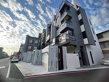 大里正臨路全新完工🌈雙車電梯別墅ABCD戶可選