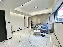 $銀新未來城免爬高美妝2樓有天然瓦斯★