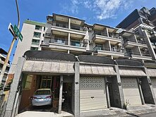 ⭐德民商圈⭐8米臨路│邊間傳統車庫透天