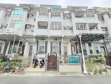 仁武【碧湖城堡】鄰左營榮總商圈/霞海特區稀有車墅