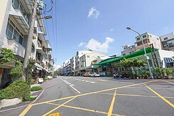 🏡巨蛋生活圈｜黃金地段透天｜公園在旁捷運宅