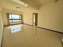 輕軌到站就到家｜海天境 景觀大三房車｜衛浴開窗