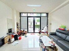 中山世紀店面大三房平車可住可店