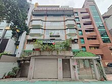 🍎海關商圈~四房+坡平車位超稀有釋出🍎