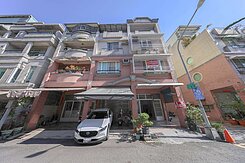 五甲.88太魯閣草衙道.邊間透天店面[小黑推薦]