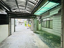 地坪25坪/文藻.鼎金商圏.採光好空間大雙車墅透天