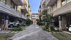 ☘︎黃瀅庭☘近五甲商圈屋況極佳質感車庫別墅