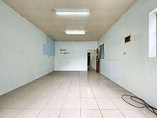 大里機能王.雙商圈，6房「門前停車」透天