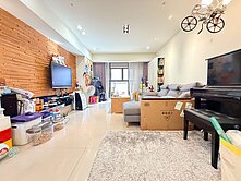 絲絲獨家富宇光之建築次頂樓三房平車走路到仁美國小