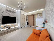 不婚族必看｜愛在梅川｜全新裝潢｜有廚房的電梯大套