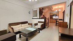 鳳山|稀有正4樓邊間車墅透天|近捷運