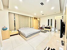 不淹水／仁武仁雄商圈面寬電梯雙車墅