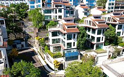 信實恬🍭新店絕美百坪土地❗️採光獨棟電梯別墅