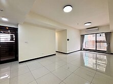 買房找露西★佳鈜新邑｜梧棲三井｜輕裝潢｜大三房平車