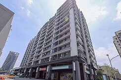 三民區｜鑫天地1期｜高樓精美兩房車位