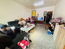 專任！東海肯德基｜免千萬6房透天厝｜門前停車孝親房