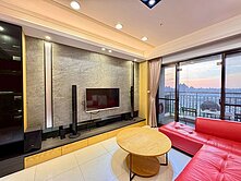 R.L✨獨家釋出∣天郡絕美景觀∣美裝三房車✨