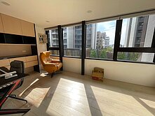 小勻推薦｜單元二📍精緻"臨路、雙車位電梯豪墅