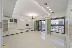 高醫商圈💡邊間三房平車💡典藏寂居